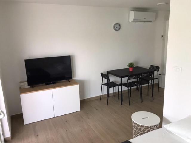 Apartments Haramincic M&B Stara Novalja Extérieur photo
